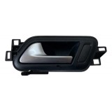 Maçaneta Interna Porta Tras Esq Volkswagen Amarok 2011/2022 Prateado Traseira