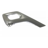 Moldura Maçaneta Lado Carona Peugeot 208 2019 C5871 Dianteira