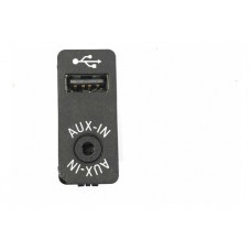 Entrada Usb Aux In Bmw 320 2014 Original C6182 Preto