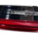 Lanterna Tampa Traseira Esquerda Bmw 320 G20 2022 C10006 Esquerdo/motorista Vermelho