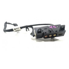 Entrada Audio Video Hdmi Banco Tras Dire Cherokee 2015 D1751