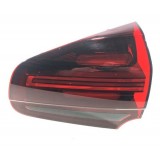 Lanterna Tampa Traseira Direita Porsche Cayenne 2016 D3076 Vermelho Direito/passageiro