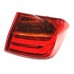 Lanterna Tampa Tras Direita Bmw 320i 2017 C/detalhe D7915 Direito/passageiro Vermelho