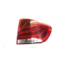 Lanterna Traseira Direita Bmw X1 2012 C/ Detalhe D7935 Vermelho Direito/passageiro