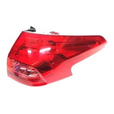 Lanterna Traseira Direita Citroen C5 2008 D8007 C/ Riscos Vermelho Direito/passageiro