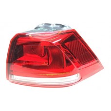 Lanterna Traseira Direita Vw Golf 2014 D8032 Vermelho Direito/passageiro