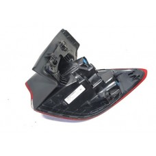 Lanterna Traseira Esq Gm Tracker 2020 C/detalhe E1329 Vermelho