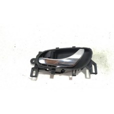 Maçaneta Interna Tras Dir Nissan Frontier 2.3 4x4 2019 E5984 Traseira