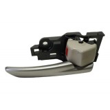 Maçaneta Interna Tras Dir Toyota Corolla Cross 2022 F8895 - Traseira