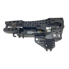 Suporte Da Maçaneta Porta T/e Q7 2018 4m0837885a H2225 Preto