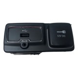 Botão Entrada Usb Auxiliar Jeep Renegade 2019 H3345
