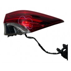 Lanterna Direita Toyota Hilux Sw4 2017 H8597 C\detalhe Direito/passageiro Vermelho