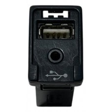 Entrada Usb Toyota Hilux Sw4 2017 861900k030a H8725 Preto